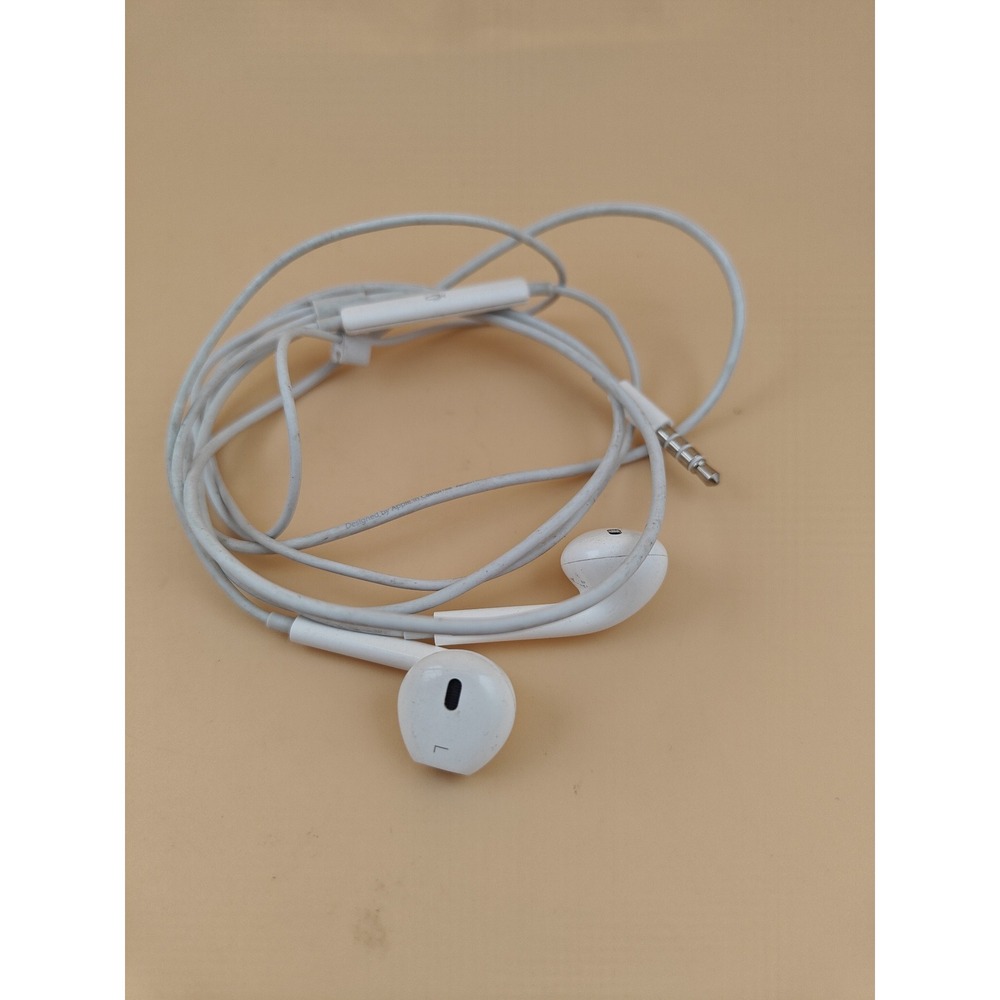 Apple iPhone EarPods 3.5mm Wired Headphones OEM Earbuds Headset Preowned